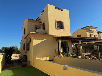 Villa in Cuevas del Almanzora