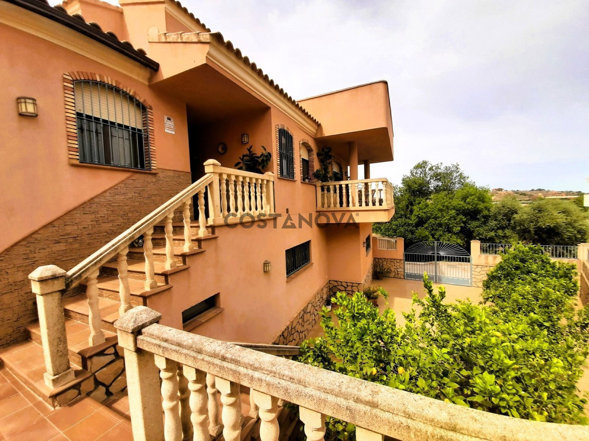 Villa in Turre