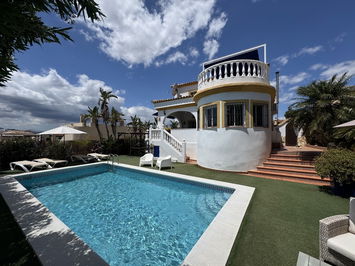 Villa in Turre