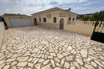 Villa in Arboleas