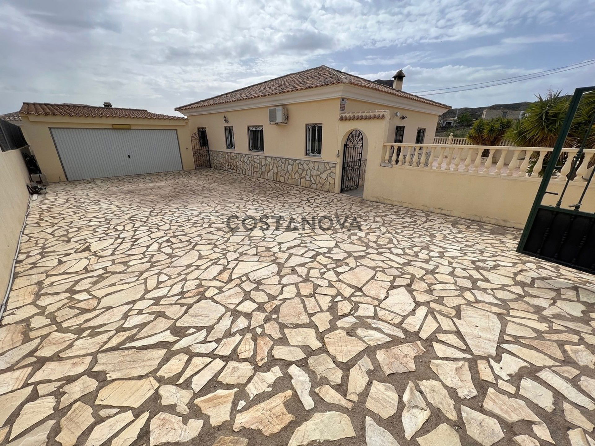 Villa in Arboleas