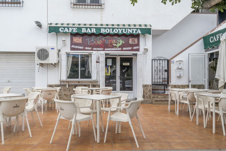 Commercial property in Vera