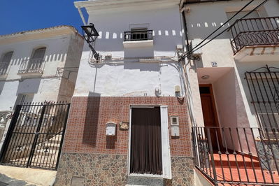 House in Lubrín