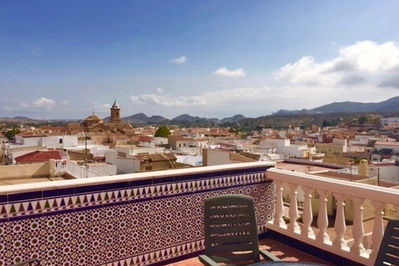 Town house in Turre