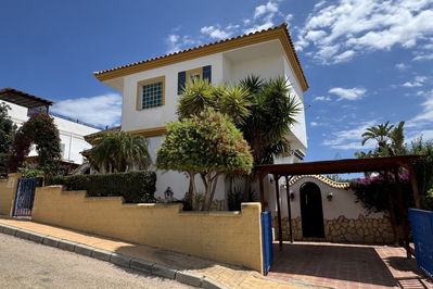 Villa in Turre