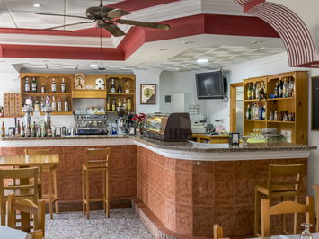 Commercial property in Vera