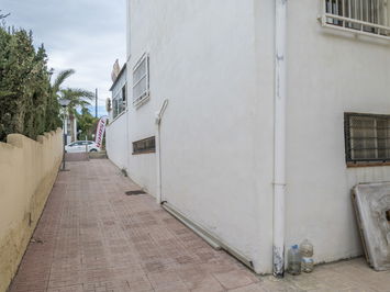 Commercial property in Vera