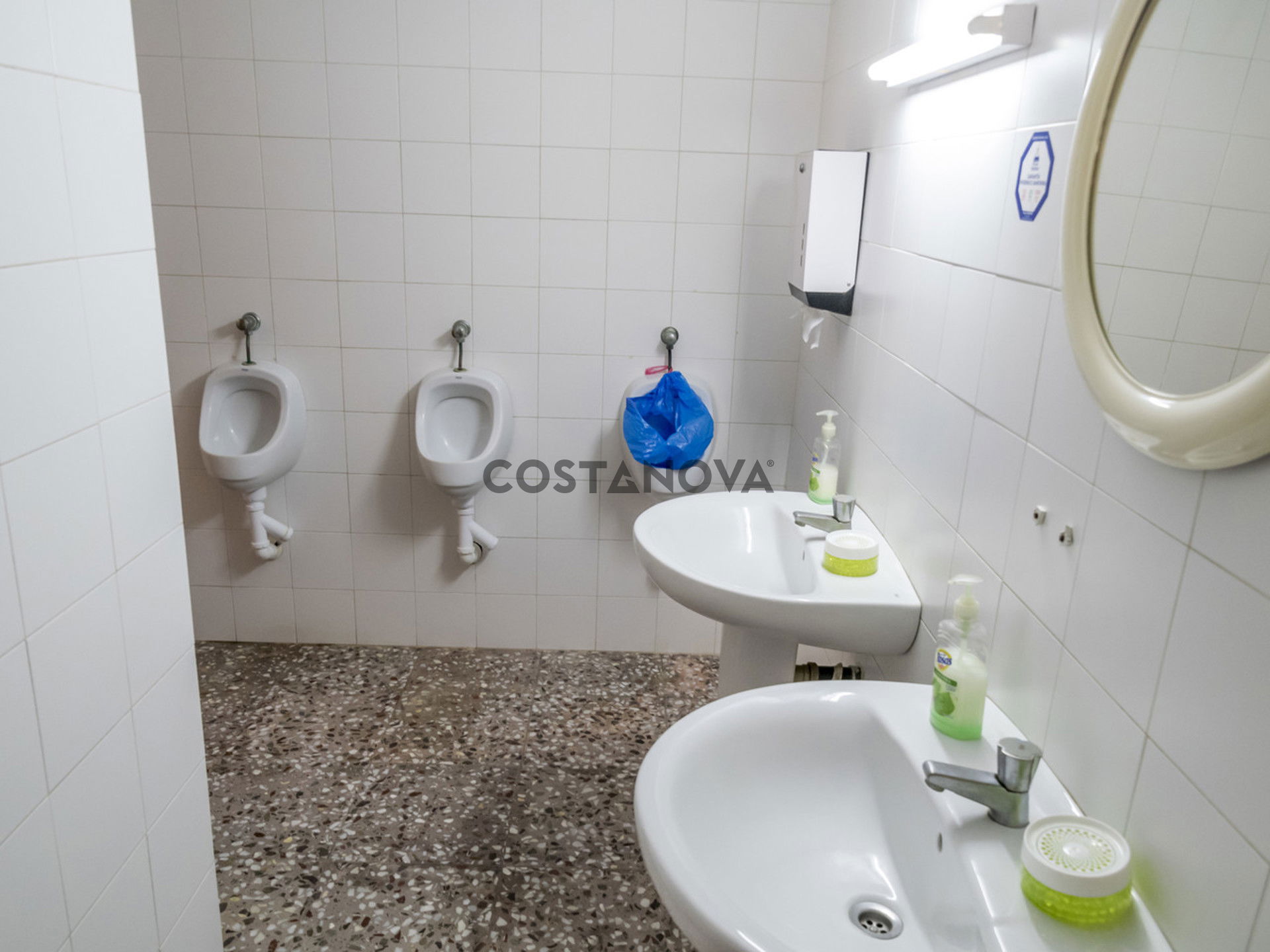 Commercial property in Vera