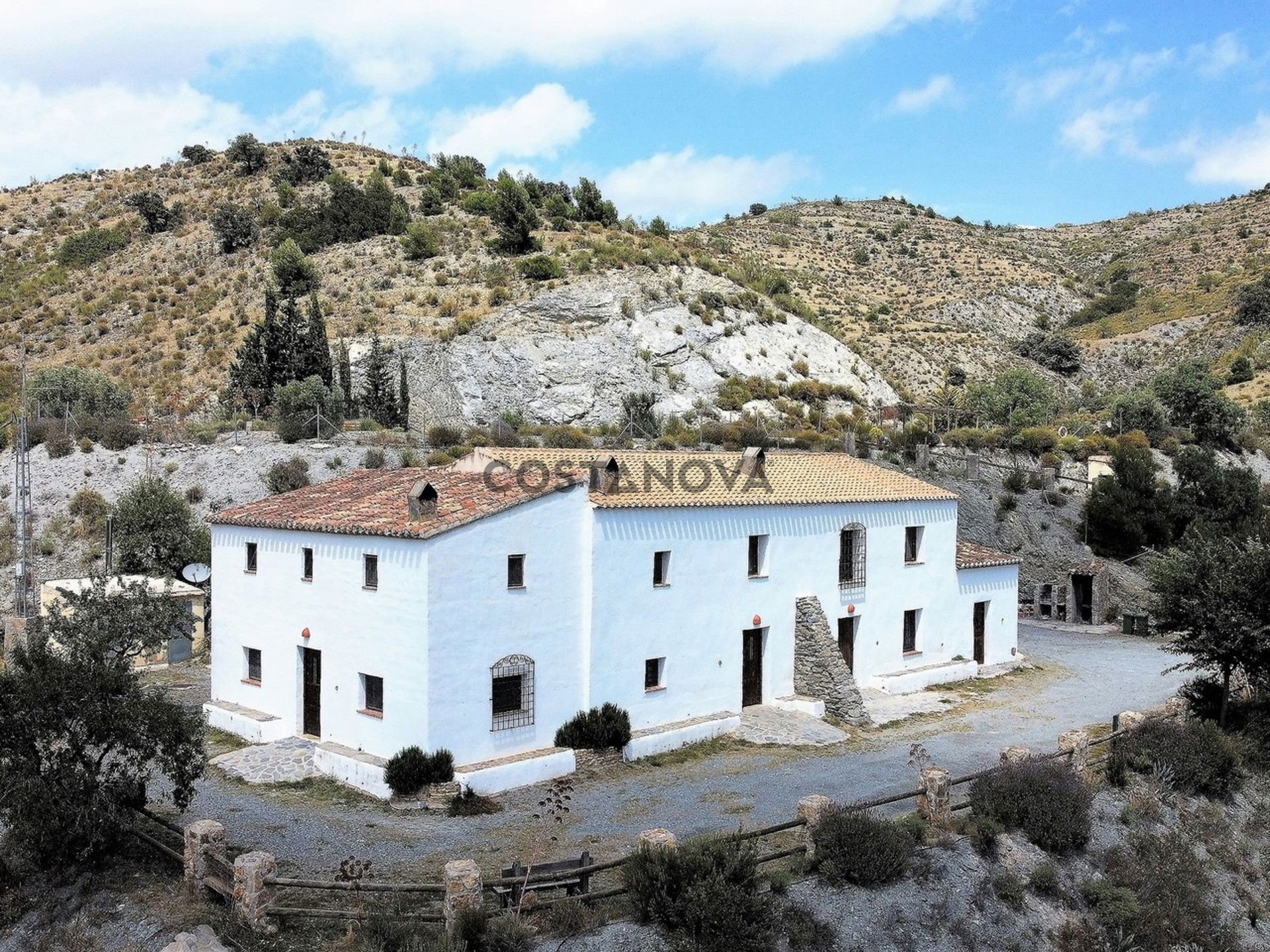Country house in Taberno