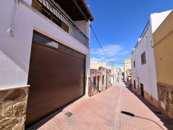 Town house in Turre