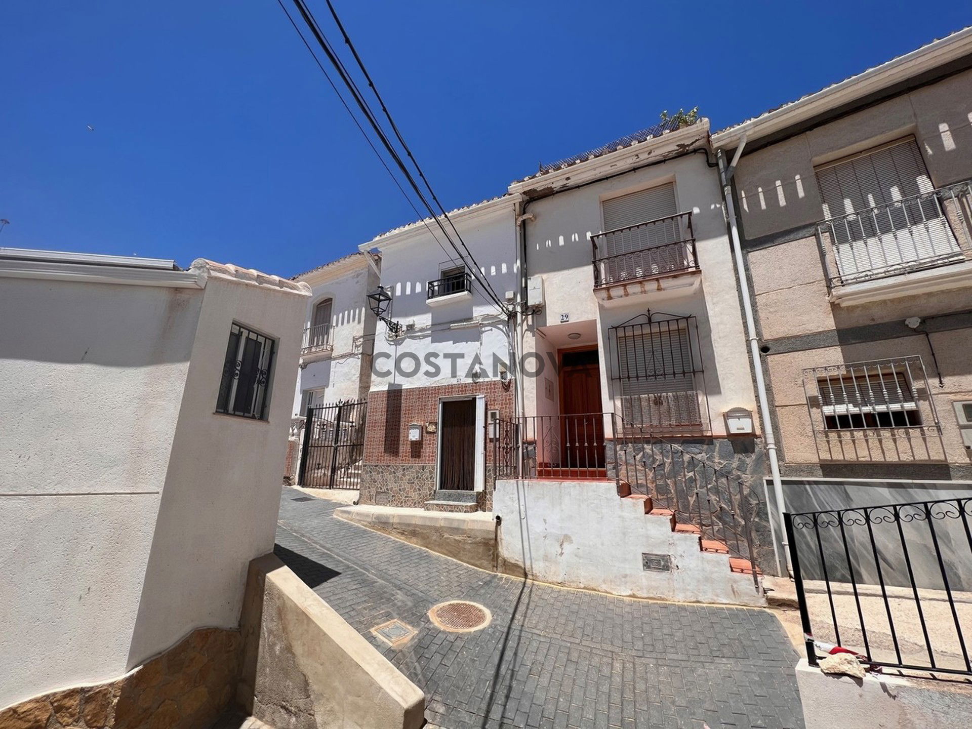 House in Lubrín