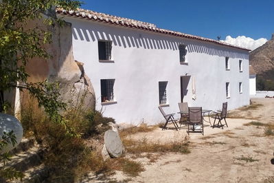 Land huis in Vélez-Blanco