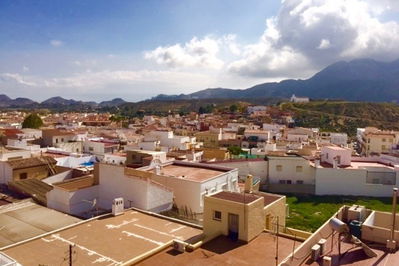 Town house in Turre